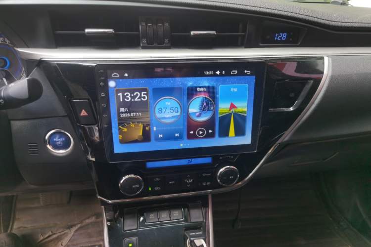 Used Toyota Corolla 2016 Dual-Engine 1.8L E-CVT Pioneer Edition Audio And AC Panel