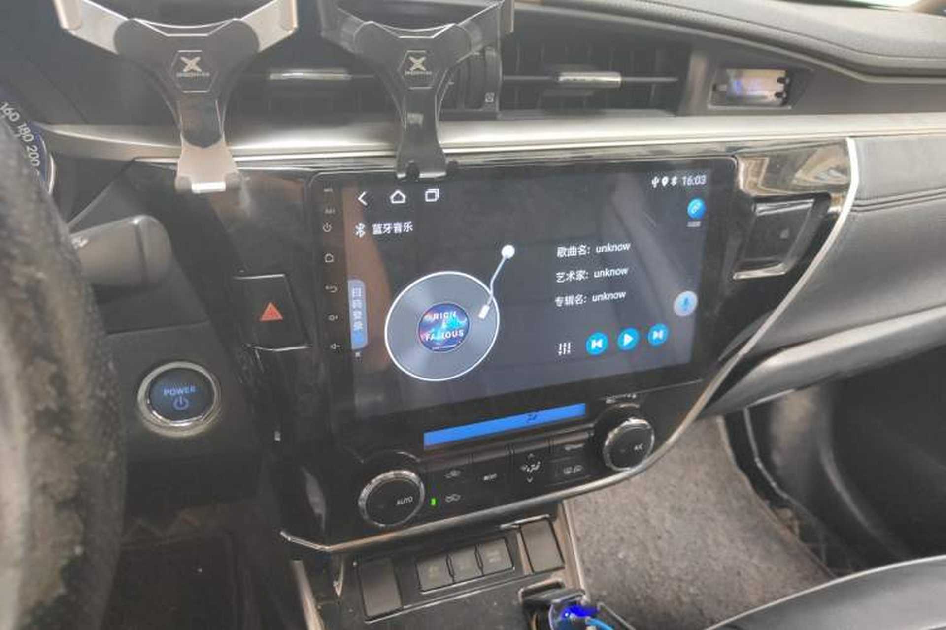 Used Toyota Corolla 2016 Dual-Engine 1.8L E-CVT Elite Edition Audio And AC Panel
