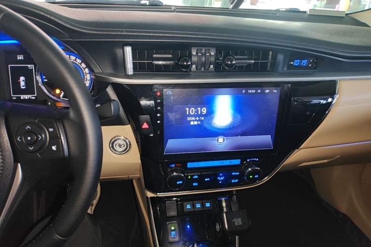 Used Toyota Corolla 2016 Dual-Engine 1.8L E-CVT Elite Edition Audio And AC Panel