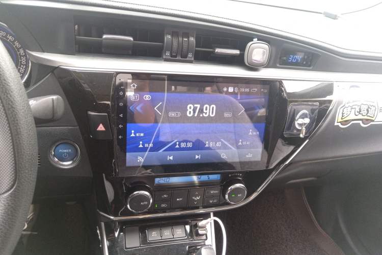 Used Toyota Corolla 2016 Dual-Engine 1.8L E-CVT Pioneer Edition Audio And AC Panel