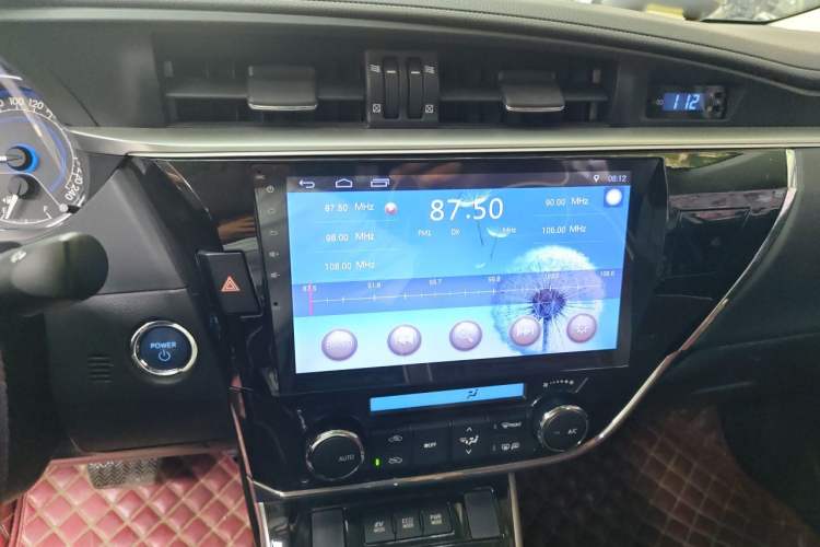 Used Toyota Corolla 2016 Dual-Engine 1.8L E-CVT Leading Edition Audio And AC Panel