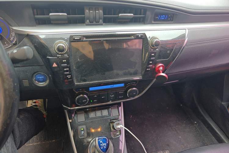 Used Toyota Corolla 2016 Dual-Engine 1.8L E-CVT Elite Edition Audio And AC Panel
