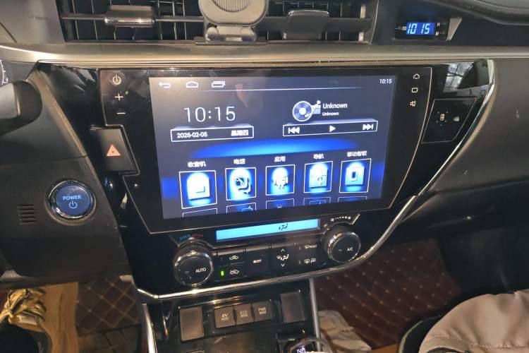 Used Toyota Corolla 2016 Dual-Engine 1.8L E-CVT Leading Edition Audio And AC Panel