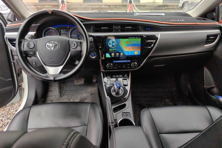 Used Toyota Corolla 2016 Dual-Engine 1.8L E-CVT Leading Edition Center Console