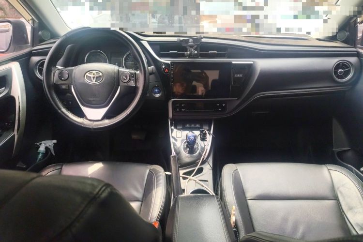 Used Toyota Corolla 2016 Dual-Engine 1.8L E-CVT Elite Edition Center Console