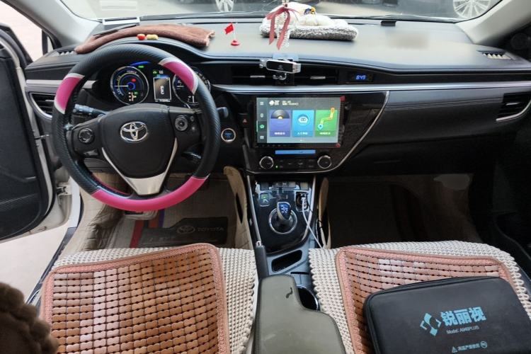 Used Toyota Corolla 2016 Dual-Engine 1.8L E-CVT Elite Edition Center Console