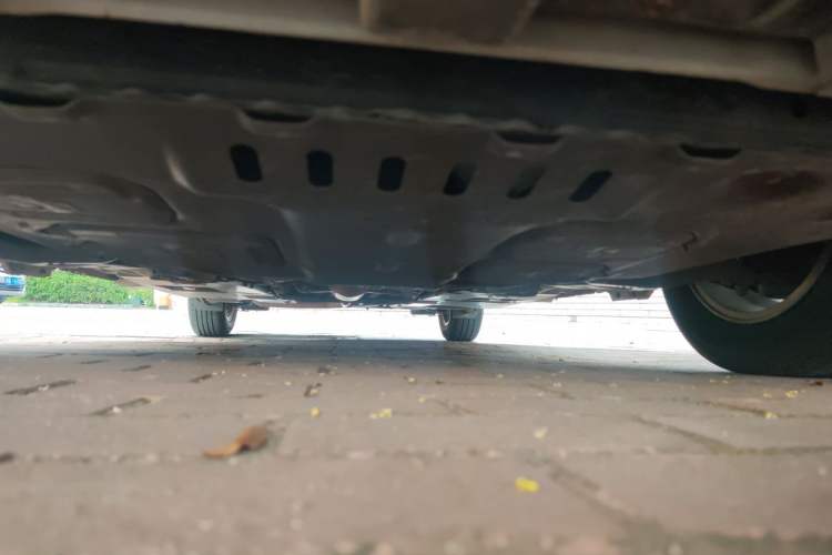 Used Toyota Corolla 2016 Dual-Engine 1.8L E-CVT Pioneer Edition Chassis Front