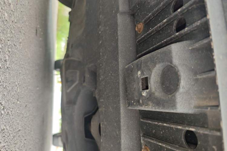 Used Toyota Corolla 2016 Dual-Engine 1.8L E-CVT Leading Edition Chassis Front