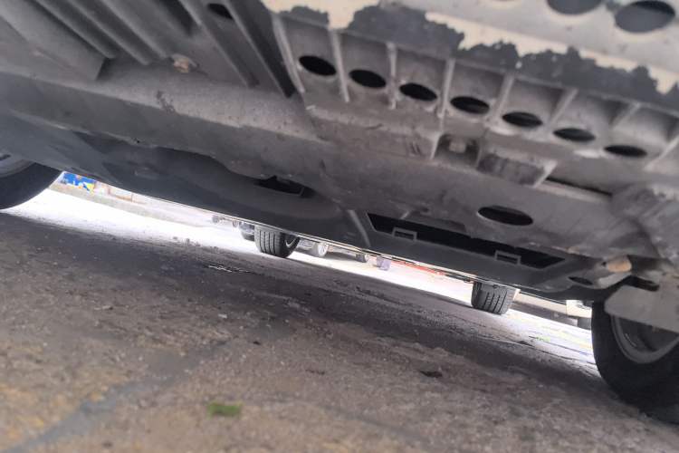 Used Toyota Corolla 2016 Dual-Engine 1.8L E-CVT Elite Edition Chassis Front