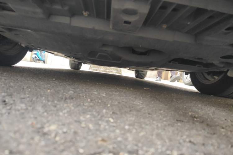 Used Toyota Corolla 2016 Dual-Engine 1.8L E-CVT Elite Edition Chassis Front