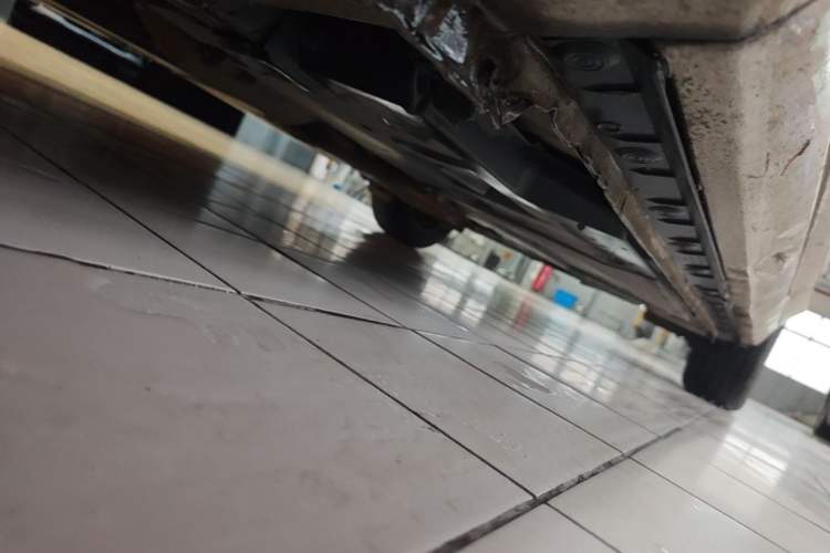 Used Toyota Corolla 2016 Dual-Engine 1.8L E-CVT Elite Edition Chassis Front Left