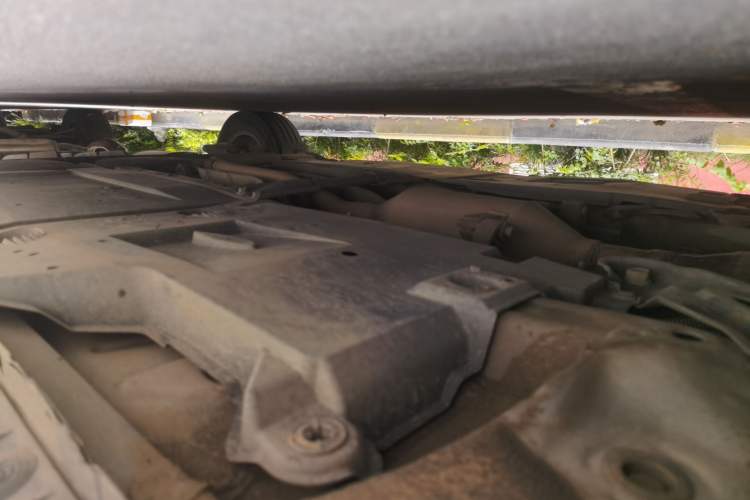 Used Toyota Corolla 2016 Dual-Engine 1.8L E-CVT Pioneer Edition Chassis Front Left