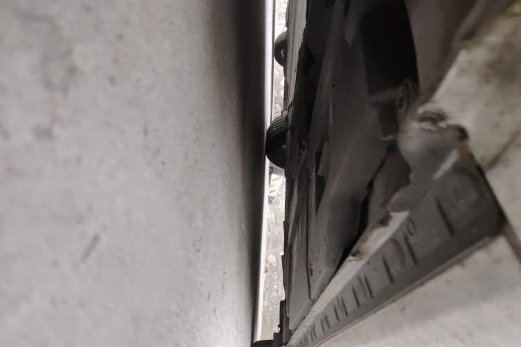 Used Toyota Corolla 2016 Dual-Engine 1.8L E-CVT Pioneer Edition Chassis Front Left