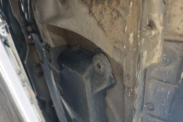 Used Toyota Corolla 2016 Dual-Engine 1.8L E-CVT Elite Edition Chassis Front Left