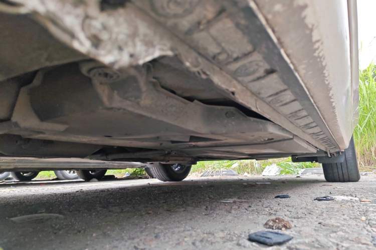 Used Toyota Corolla 2016 Dual-Engine 1.8L E-CVT Leading Edition Chassis Front Left