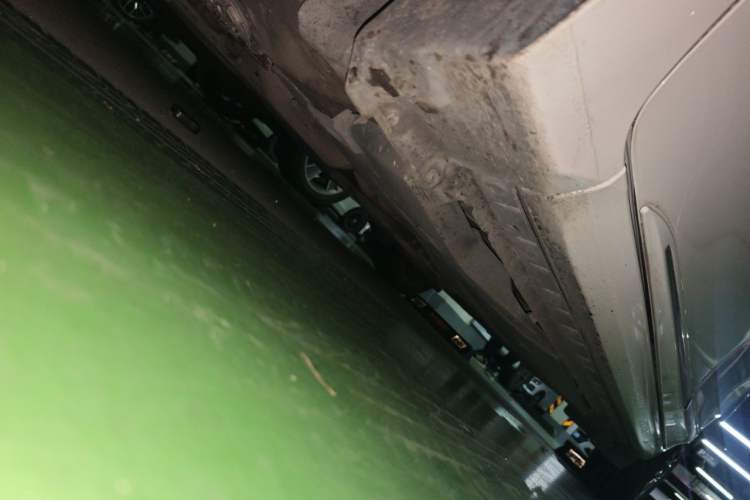 Used Toyota Corolla 2016 Dual-Engine 1.8L E-CVT Elite Edition Chassis Front Left