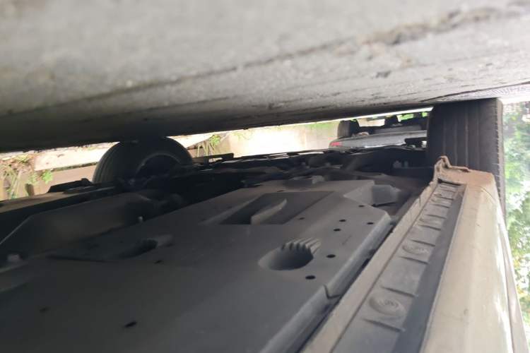 Used Toyota Corolla 2016 Dual-Engine 1.8L E-CVT Elite Edition Chassis Front Left