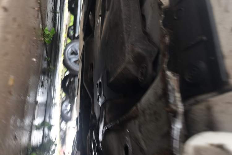 Used Toyota Corolla 2016 Dual-Engine 1.8L E-CVT Elite Edition Chassis Front Right