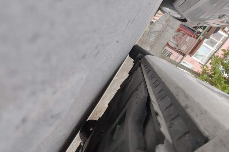 Used Toyota Corolla 2016 Dual-Engine 1.8L E-CVT Pioneer Edition Chassis Front Right