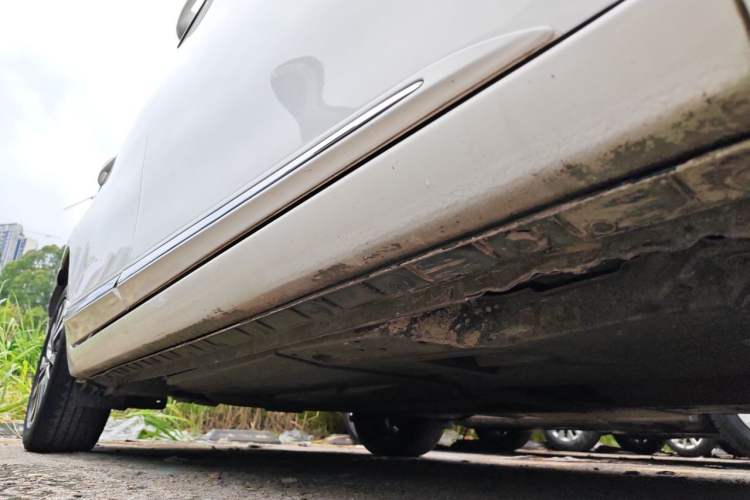 Used Toyota Corolla 2016 Dual-Engine 1.8L E-CVT Leading Edition Chassis Front Right