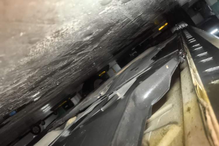 Used Toyota Corolla 2016 Dual-Engine 1.8L E-CVT Elite Edition Chassis Front Right