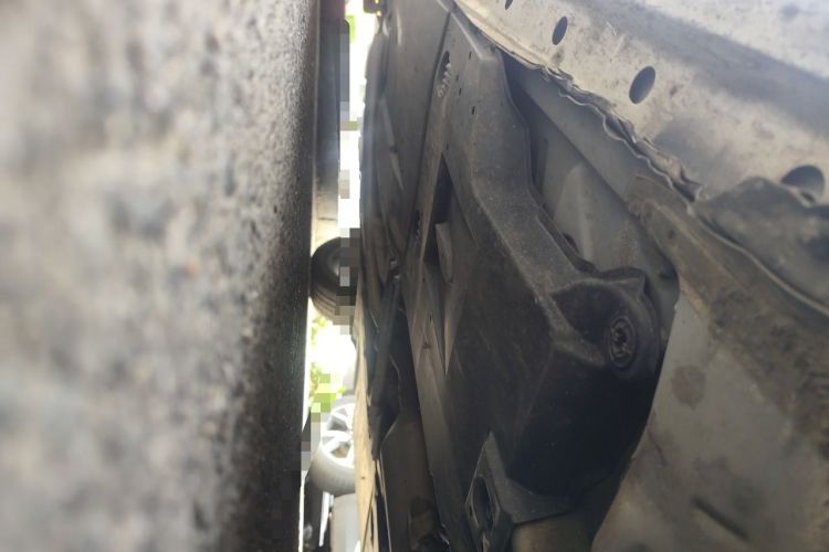 Used Toyota Corolla 2016 Dual-Engine 1.8L E-CVT Elite Edition Chassis Front Right