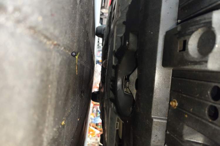 Used Toyota Corolla 2016 Dual-Engine 1.8L E-CVT Pioneer Edition Chassis Front