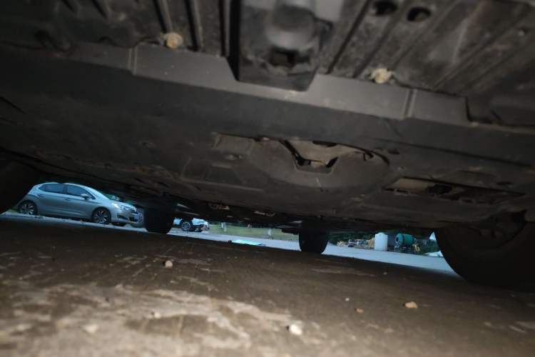Used Toyota Corolla 2016 Dual-Engine 1.8L E-CVT Leading Edition Chassis Front