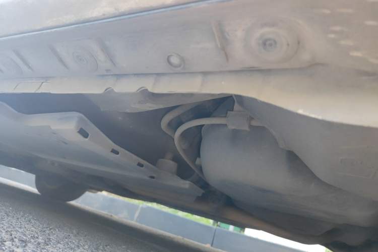 Used Toyota Corolla 2016 Dual-Engine 1.8L E-CVT Elite Edition Chassis Rear Left