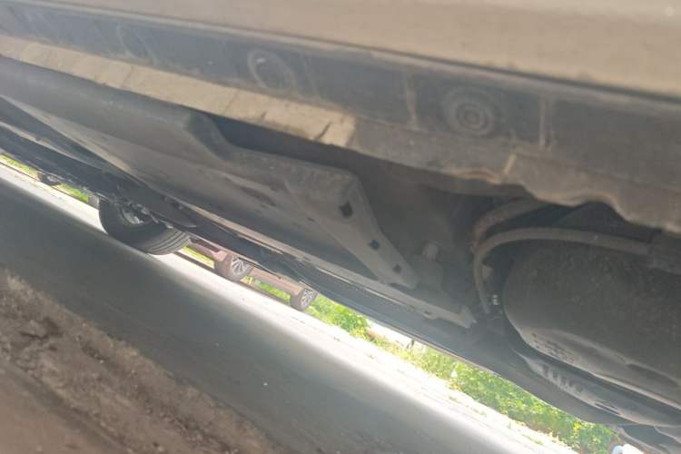 Used Toyota Corolla 2016 Dual-Engine 1.8L E-CVT Elite Edition Chassis Rear Left