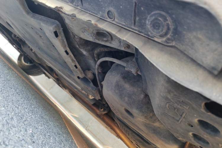 Used Toyota Corolla 2016 Dual-Engine 1.8L E-CVT Elite Edition Chassis Rear Left
