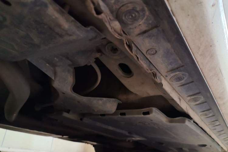 Used Toyota Corolla 2016 Dual-Engine 1.8L E-CVT Elite Edition Chassis Rear Right