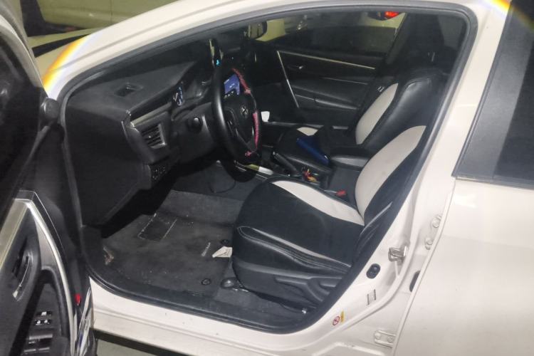 Used Toyota Corolla 2016 1.6L CVT GL-i Cool Edition Driver Seat