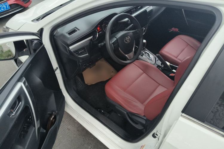 Used Toyota Corolla 2016 1.6L CVT GL-i Cool Edition Driver Seat