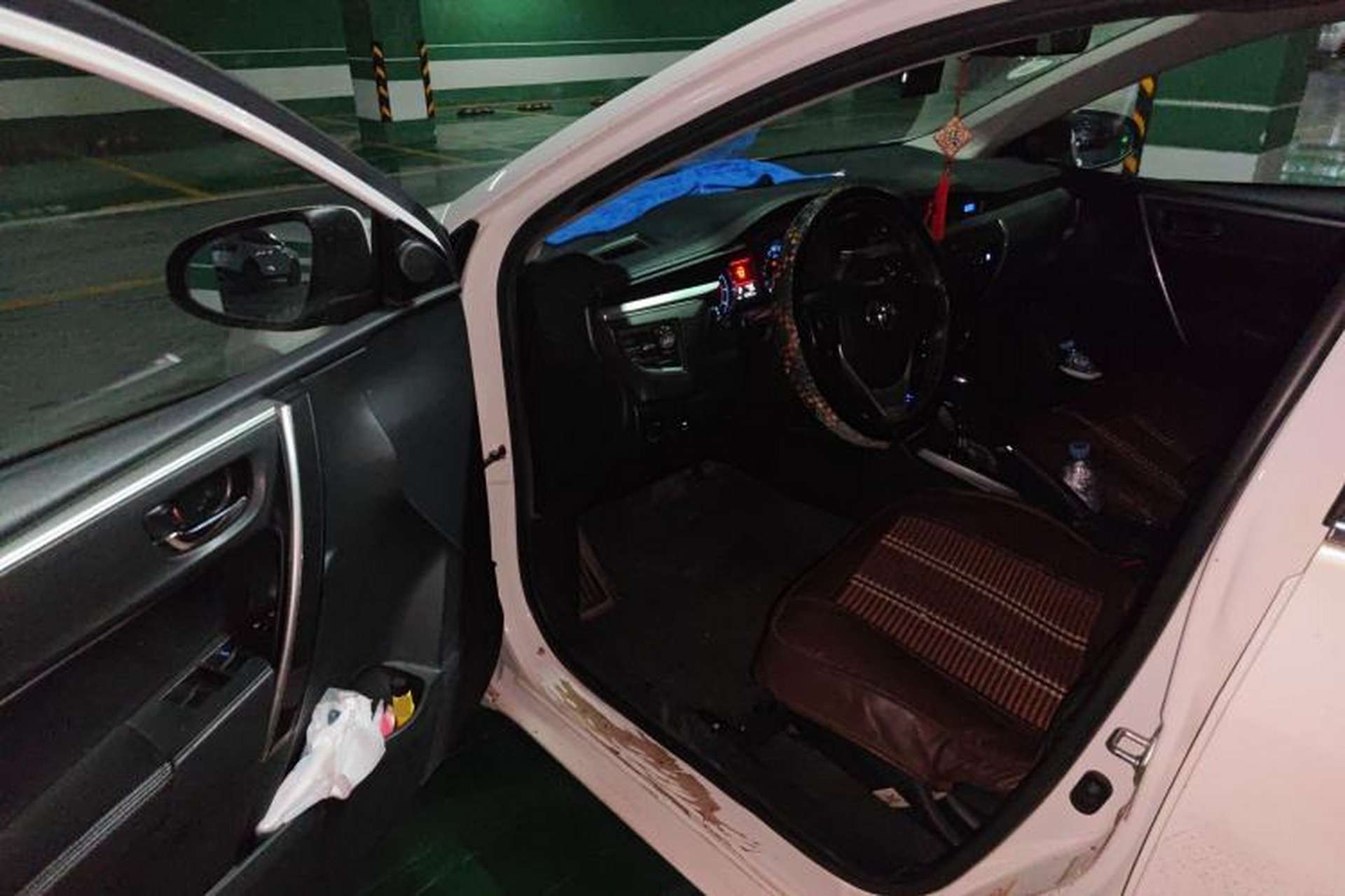 Used Toyota Corolla 2016 1.6L CVT GL-i Cool Edition Driver Seat