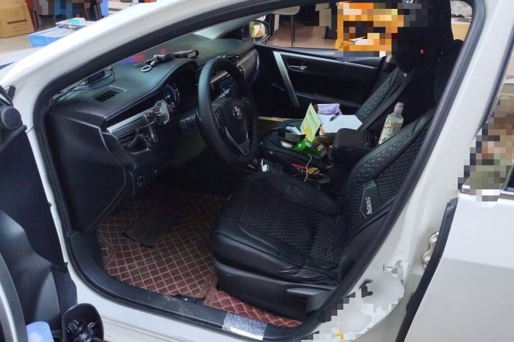 Used Toyota Corolla 2016 Dual-Engine 1.8L E-CVT Leading Edition Driver Seat