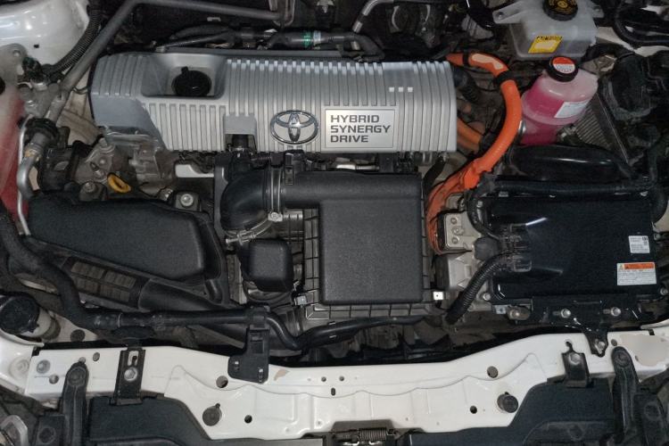 Used Toyota Corolla 2016 Dual-Engine 1.8L E-CVT Elite Edition Engine Bay