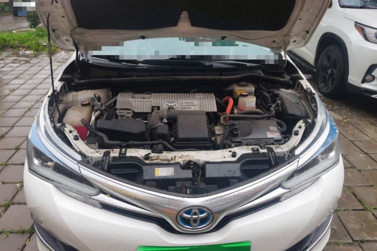 Used Toyota Corolla 2016 Dual-Engine 1.8L E-CVT Elite Edition Engine Bay