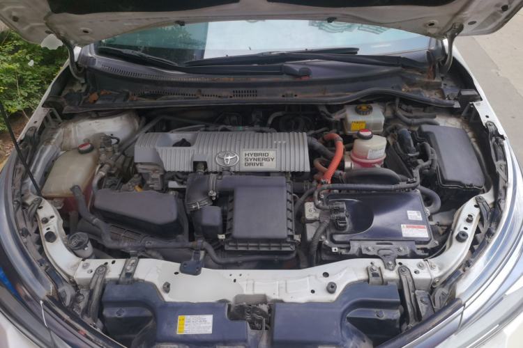 Used Toyota Corolla 2016 Dual-Engine 1.8L E-CVT Pioneer Edition Engine Bay