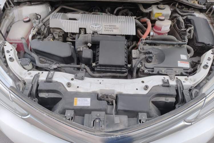 Used Toyota Corolla 2016 Dual-Engine 1.8L E-CVT Pioneer Edition Engine Bay