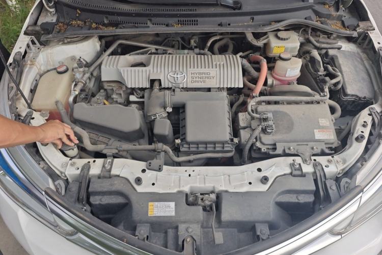 Used Toyota Corolla 2016 Dual-Engine 1.8L E-CVT Leading Edition Engine Bay