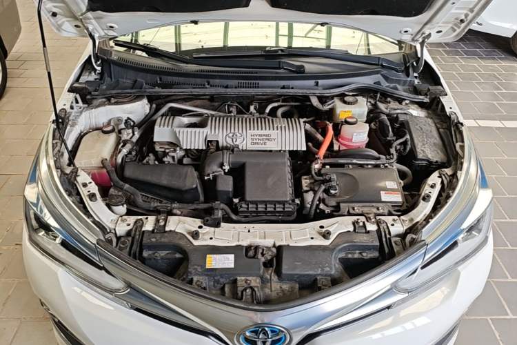Used Toyota Corolla 2016 Dual-Engine 1.8L E-CVT Elite Edition Engine Bay
