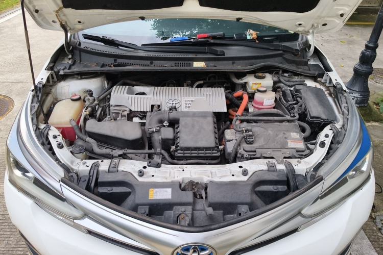Used Toyota Corolla 2016 Dual-Engine 1.8L E-CVT Leading Edition Engine Bay