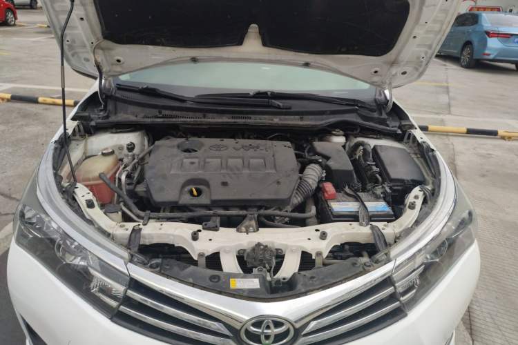 Used Toyota Corolla 2016 1.6L CVT GL-i Cool Edition Engine Bay
