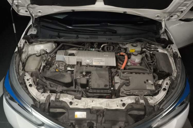 Used Toyota Corolla 2016 Dual-Engine 1.8L E-CVT Elite Edition Engine Bay
