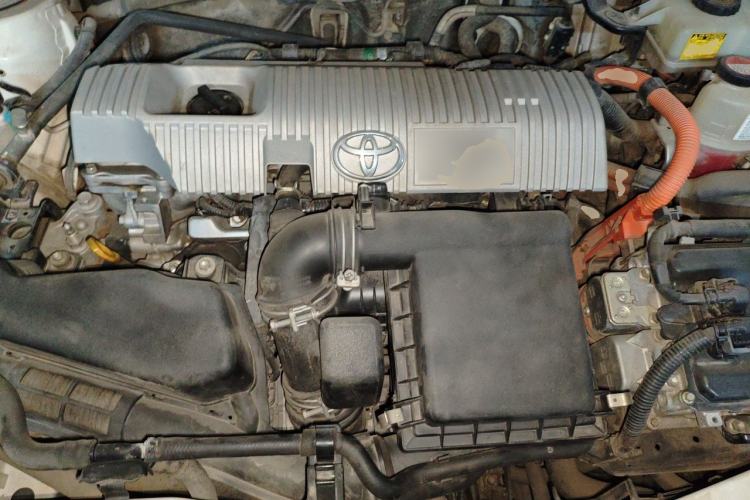 Used Toyota Corolla 2016 Dual-Engine 1.8L E-CVT Pioneer Edition Engine Bay