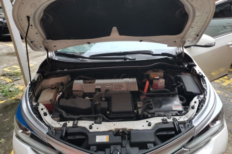 Used Toyota Corolla 2016 Dual-Engine 1.8L E-CVT Elite Edition Engine Bay