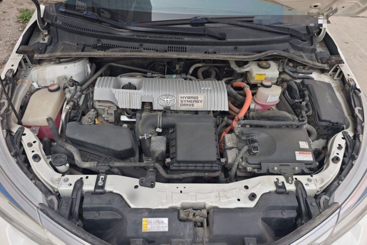 Used Toyota Corolla 2016 Dual-Engine 1.8L E-CVT Elite Edition Engine Bay