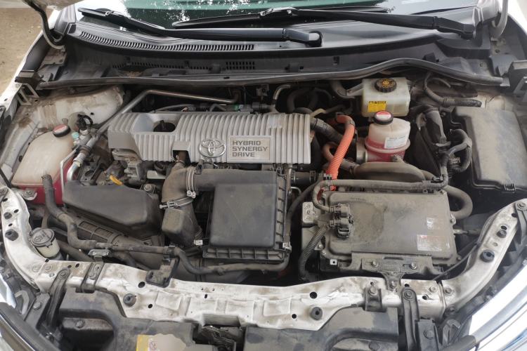 Used Toyota Corolla 2016 Dual-Engine 1.8L E-CVT Elite Edition Engine Bay