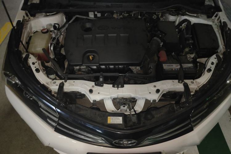Used Toyota Corolla 2016 1.6L CVT GL-i Cool Edition Engine Bay